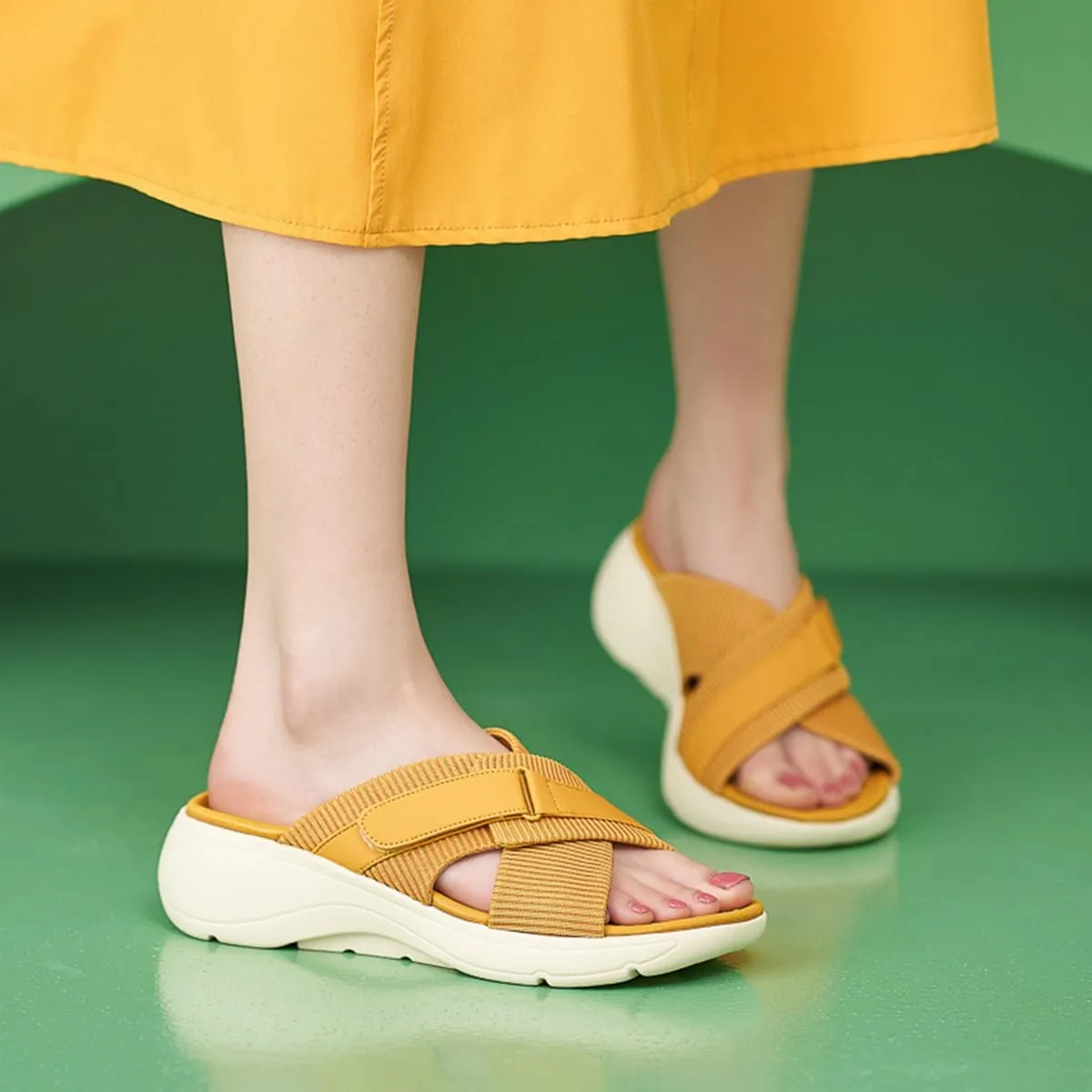 Ciuyurra Women Comfy Flat Slide Sandals