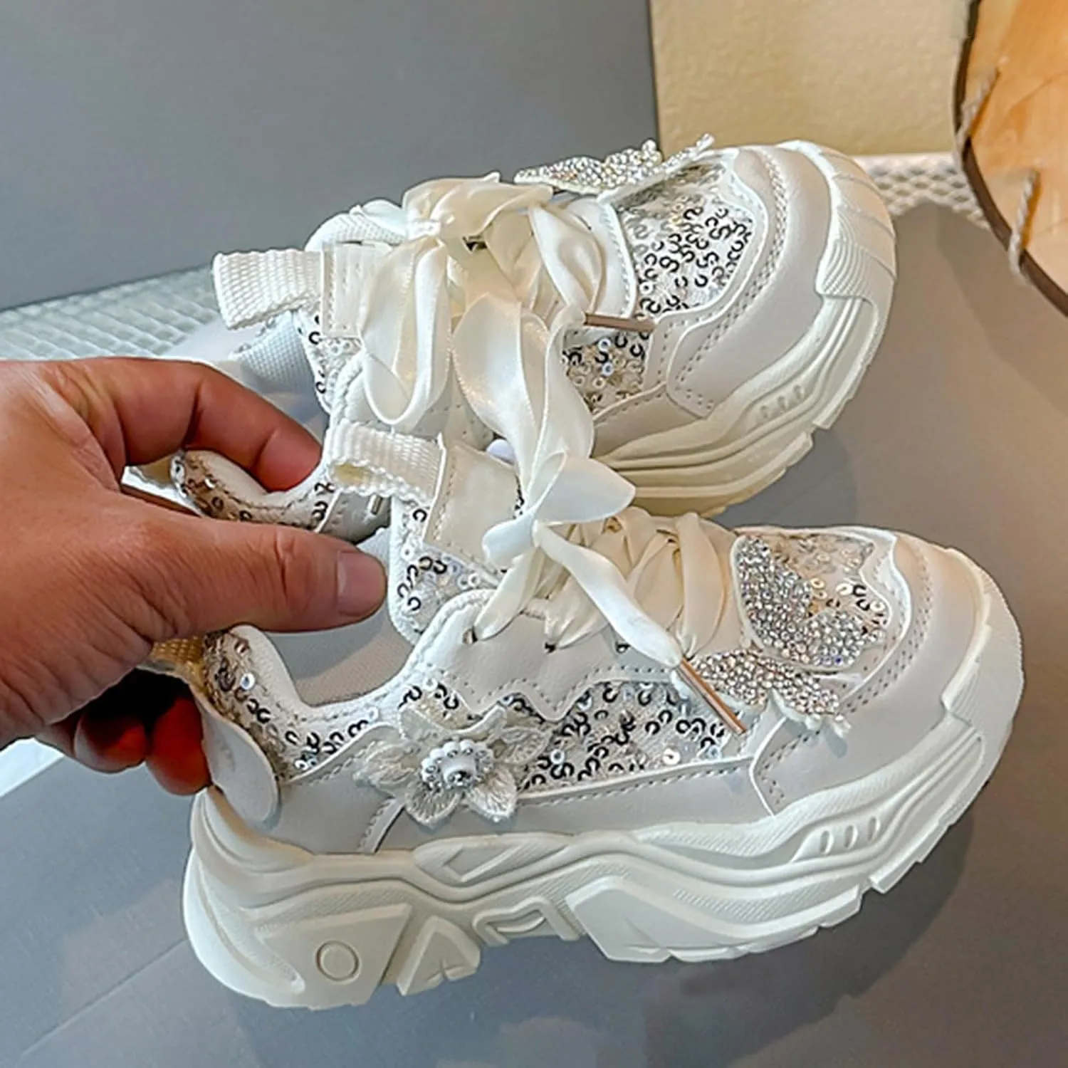 Girls Sneakers Bow Lace Embroidery Running Sport Shoes Kids Cute Breathable Outdoor First Walking Non Slip Sneakers