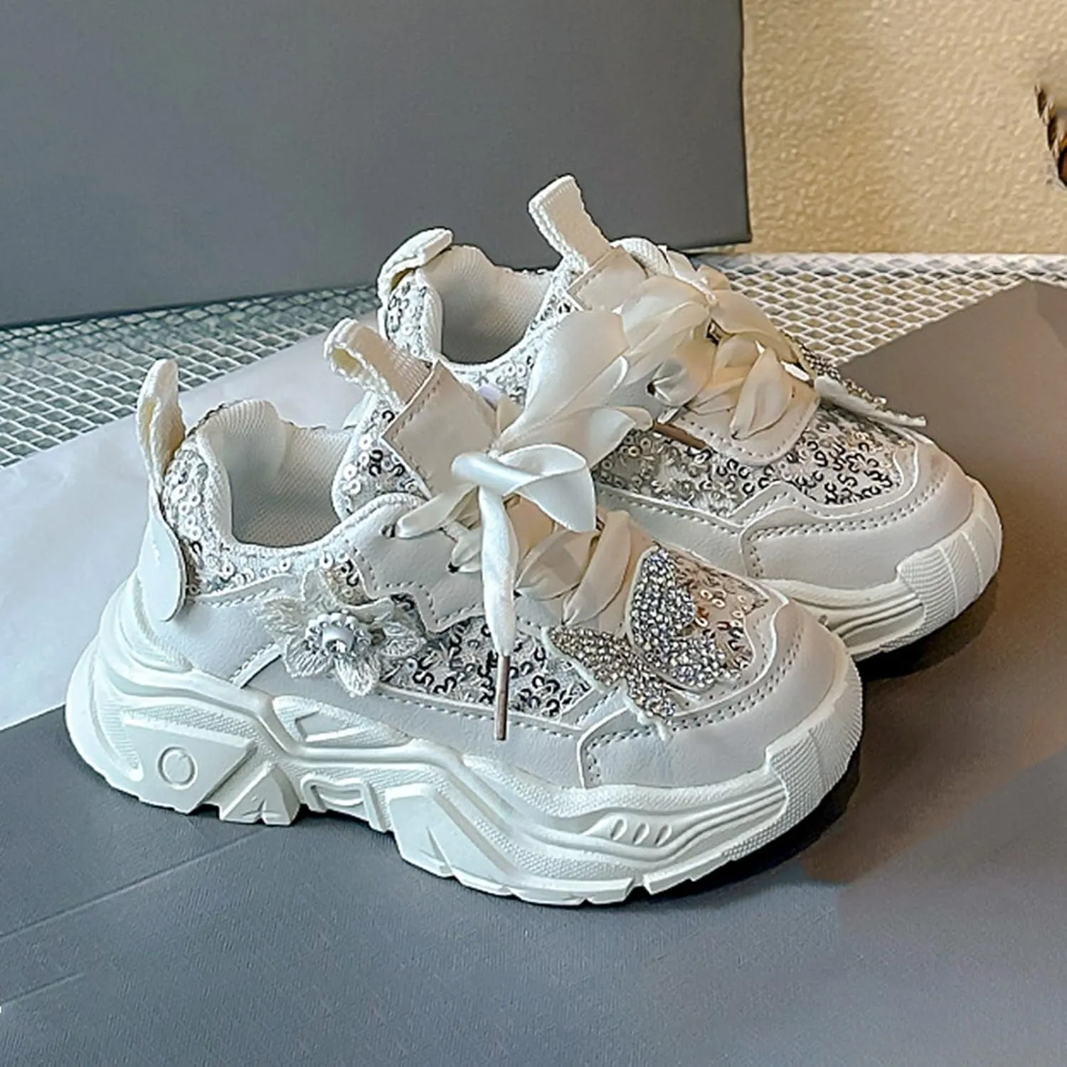 Girls Sneakers Bow Lace Embroidery Running Sport Shoes Kids Cute Breathable Outdoor First Walking Non Slip Sneakers