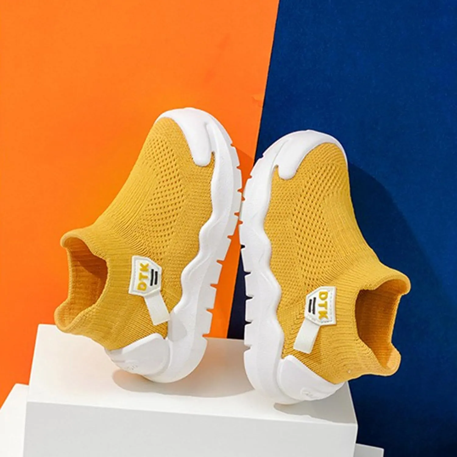 IWIHMIV Toddler Boy Sneakers Girls' Athletic Shoes Boys Slip On Shoes Tennis Shoes Lightweight Breathable Casual Walking Shoes
