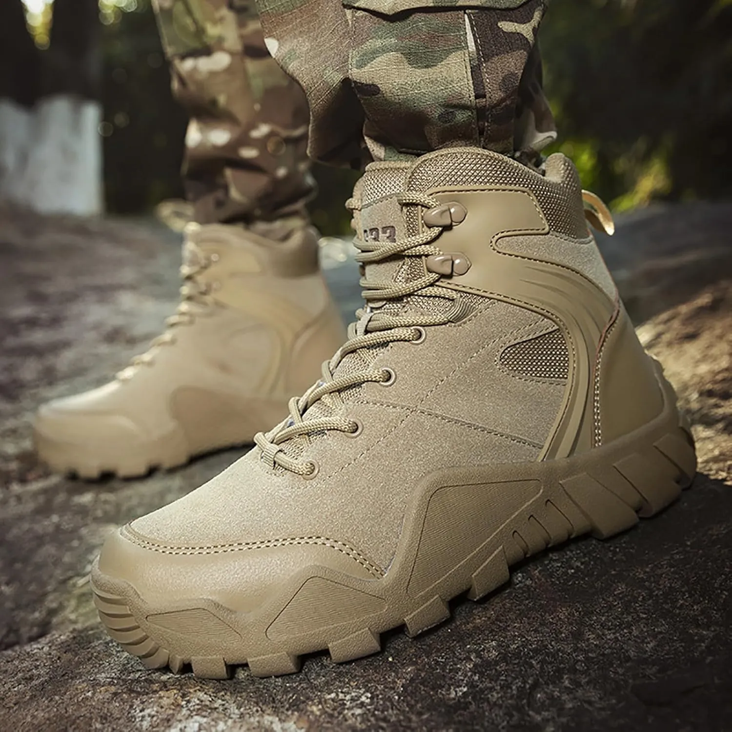 Men's Lace Up Breathable High Top Boots Waterproof Tactical Boots Military Army Outdoor Shoes For Hiking Climbing