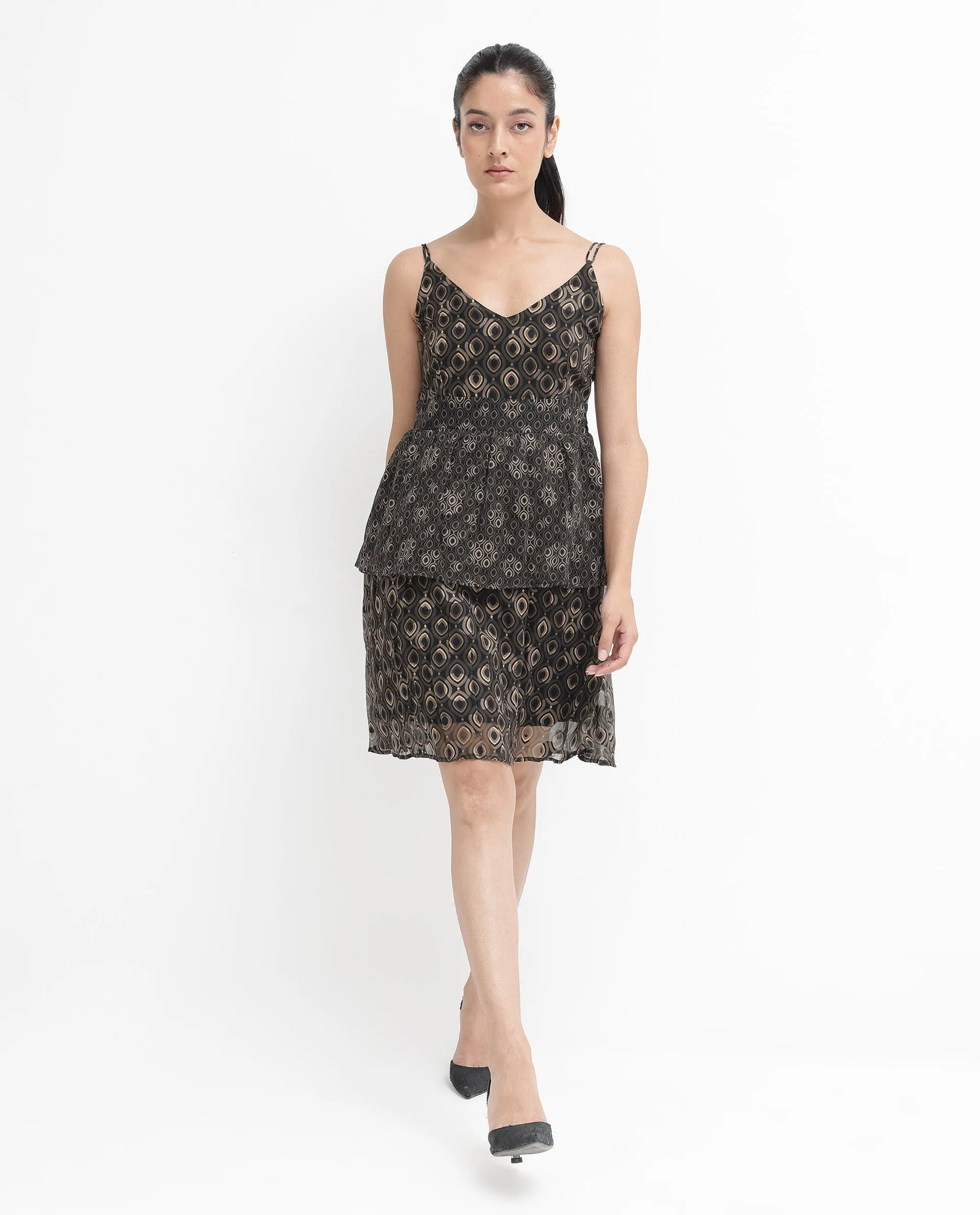 Rareism Women Leonar Black Shoulder Straps V-Neck Fit And Flare Geometric Print Knee Length Dress