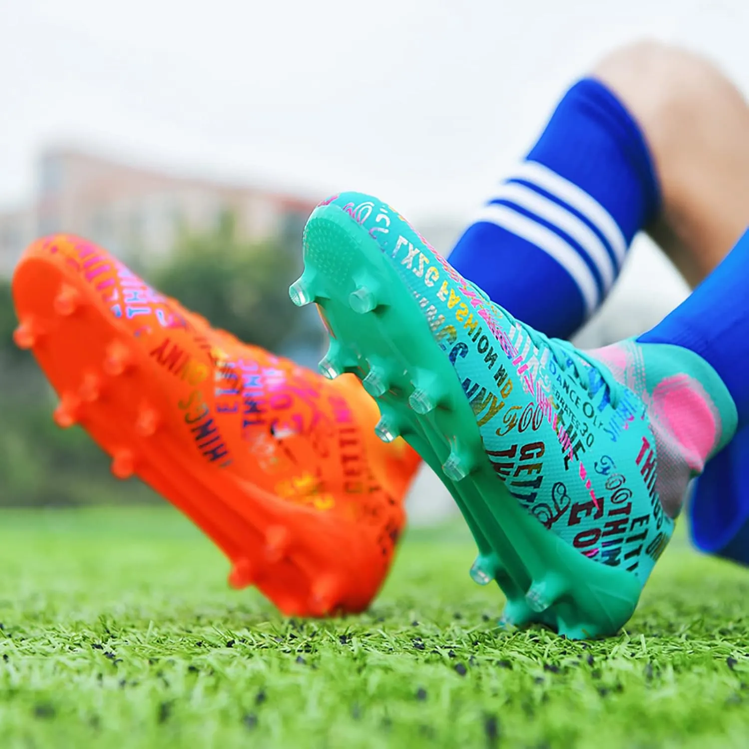 Soccer Cleats Mens Soccer Shoes Boys Professional High-Top Football Boots Indoor Outdoor Competition Training Shoes Comfortable Turf Football Shoes